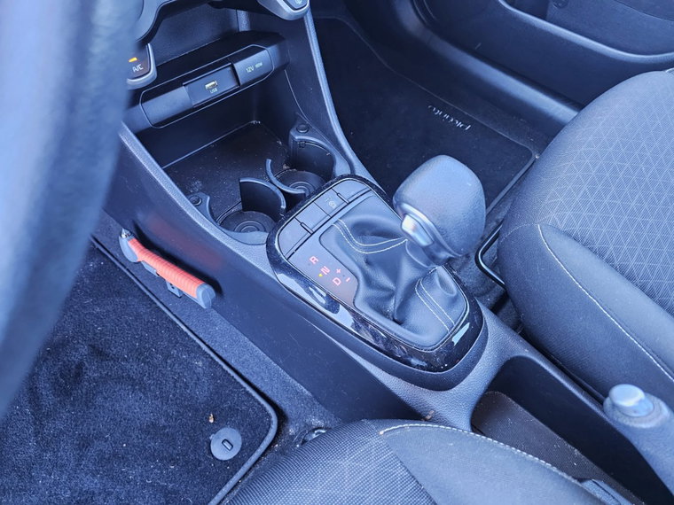 Vehicle Image 8