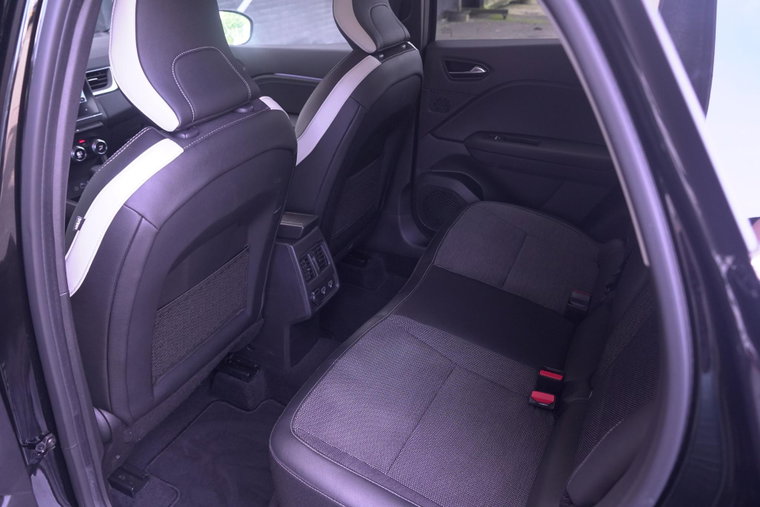 Vehicle Image 45