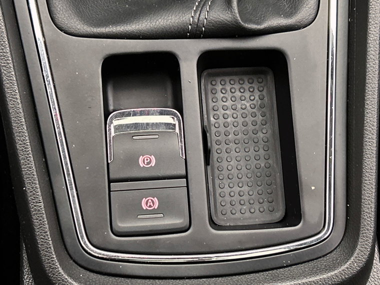 Vehicle Image 38