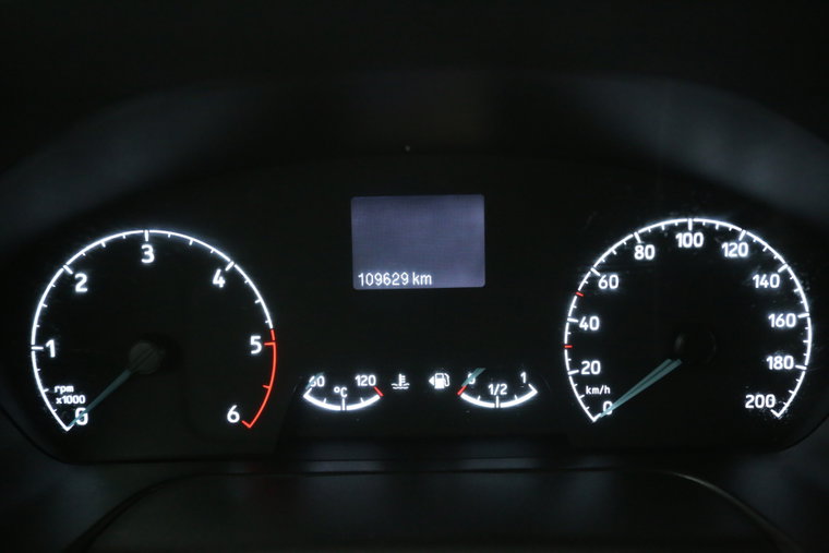 Vehicle Image 16