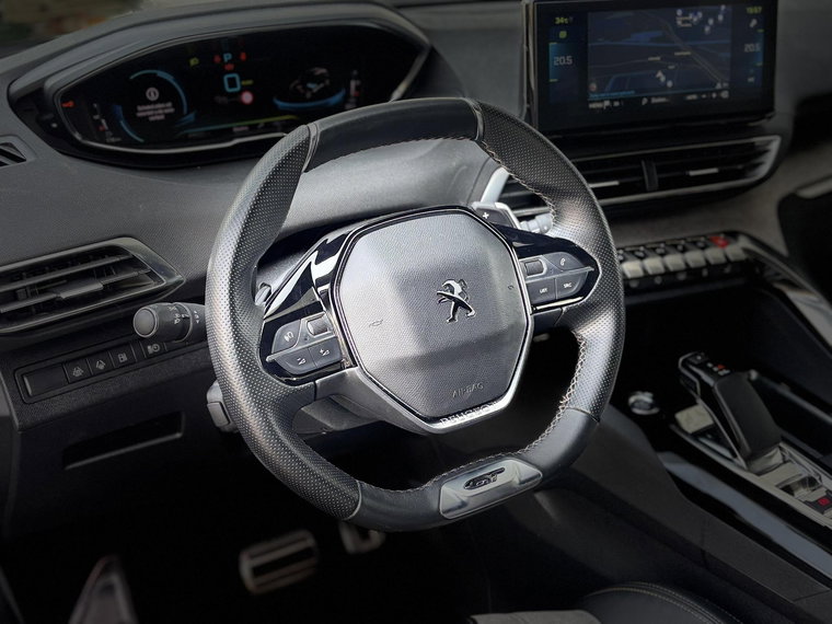 Vehicle Image 21