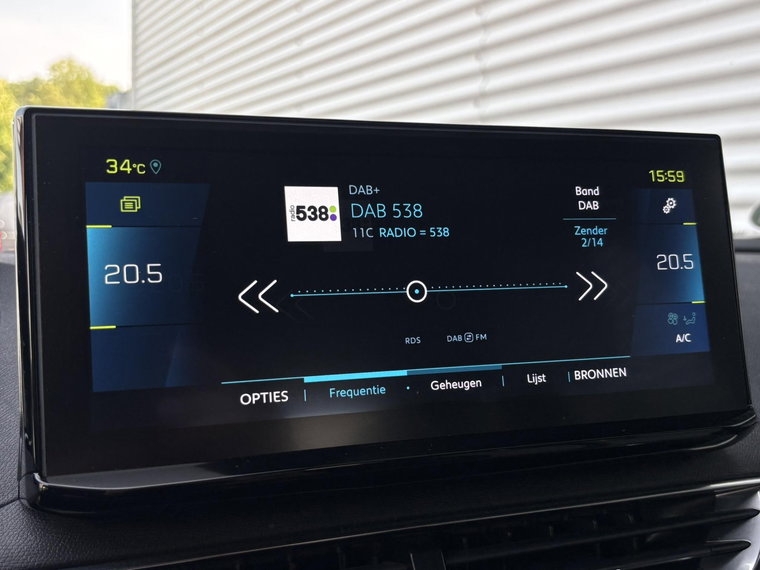 Vehicle Image 40