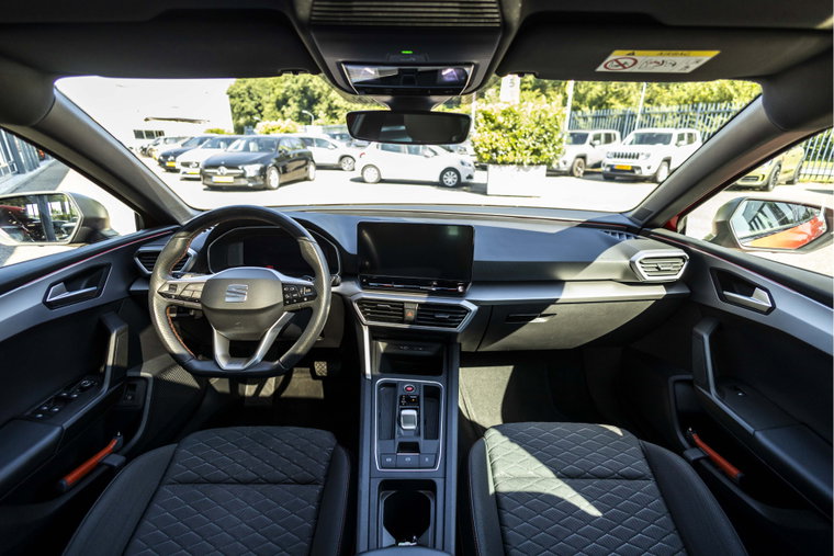 Vehicle Image 15