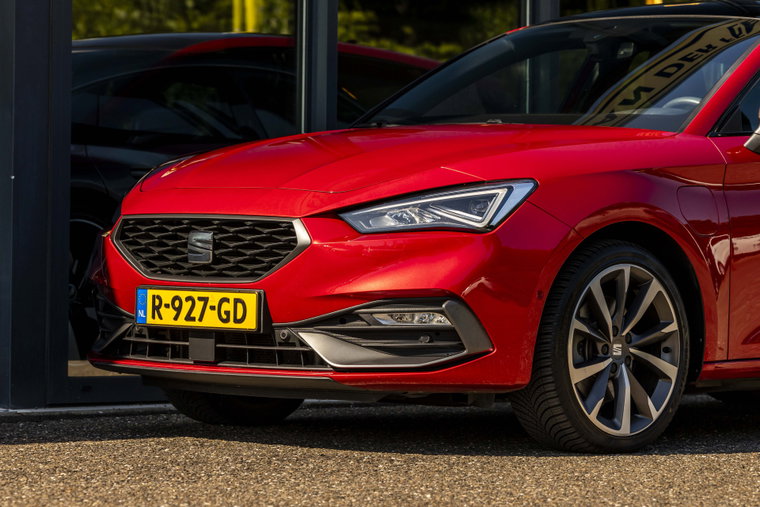 Vehicle Image 11