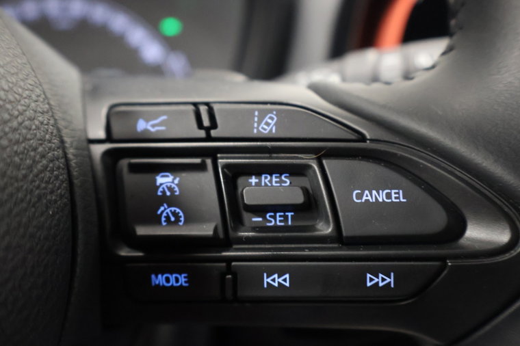 Vehicle Image 21