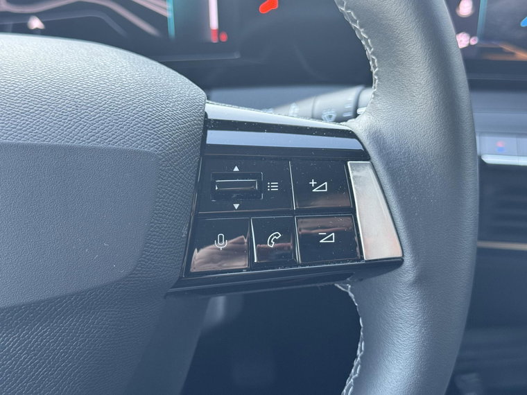 Vehicle Image 29