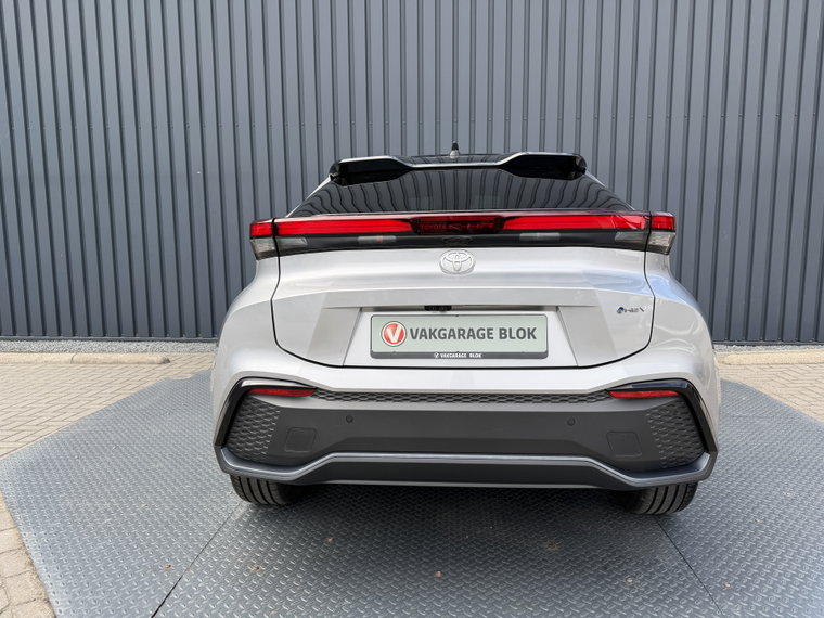 Vehicle Image 13