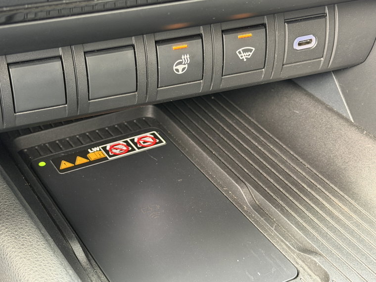 Vehicle Image 30