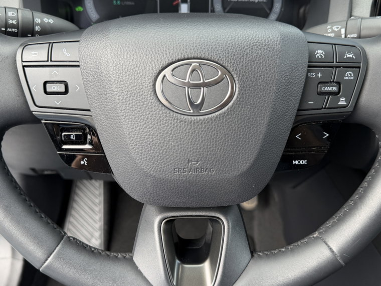 Vehicle Image 36