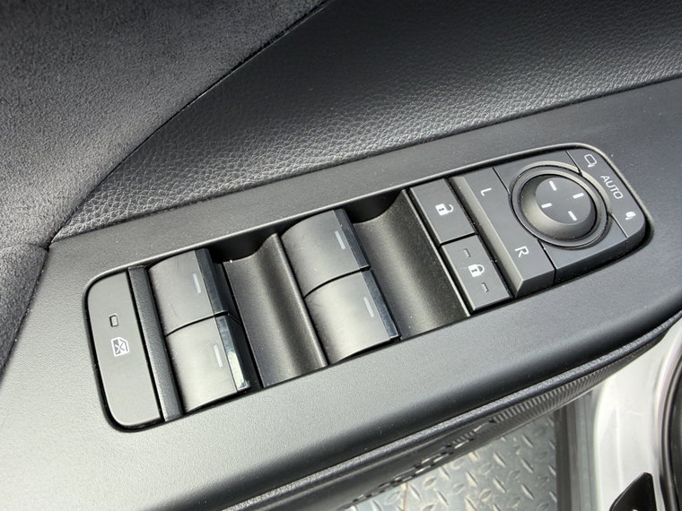 Vehicle Image 39