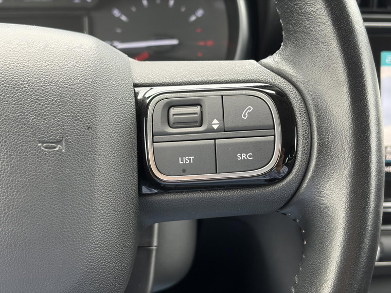 Vehicle Image 29