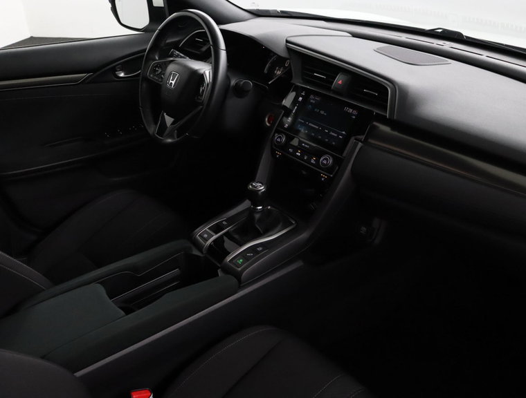 Vehicle Image 35