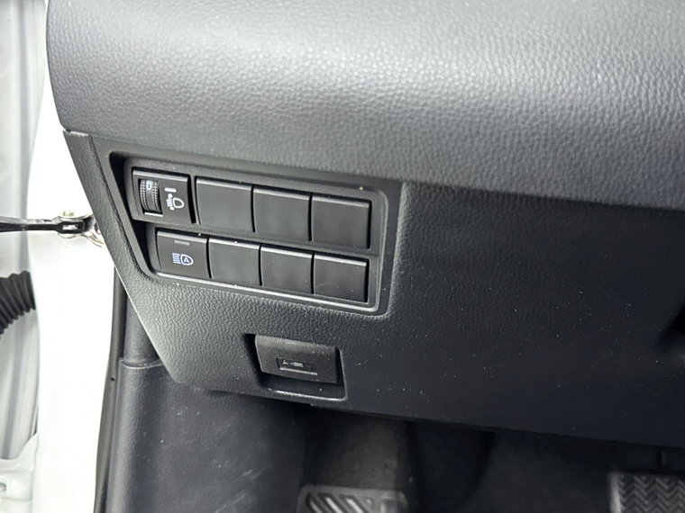 Vehicle Image 24
