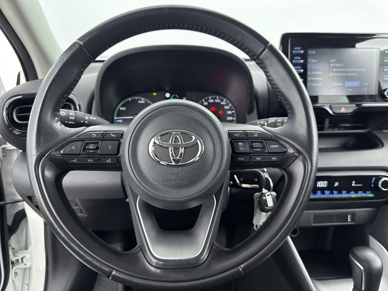 Vehicle Image 11