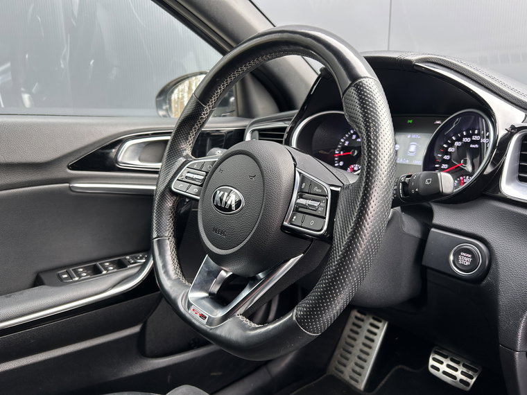 Vehicle Image 32