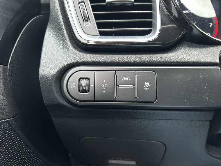 Vehicle Image 34