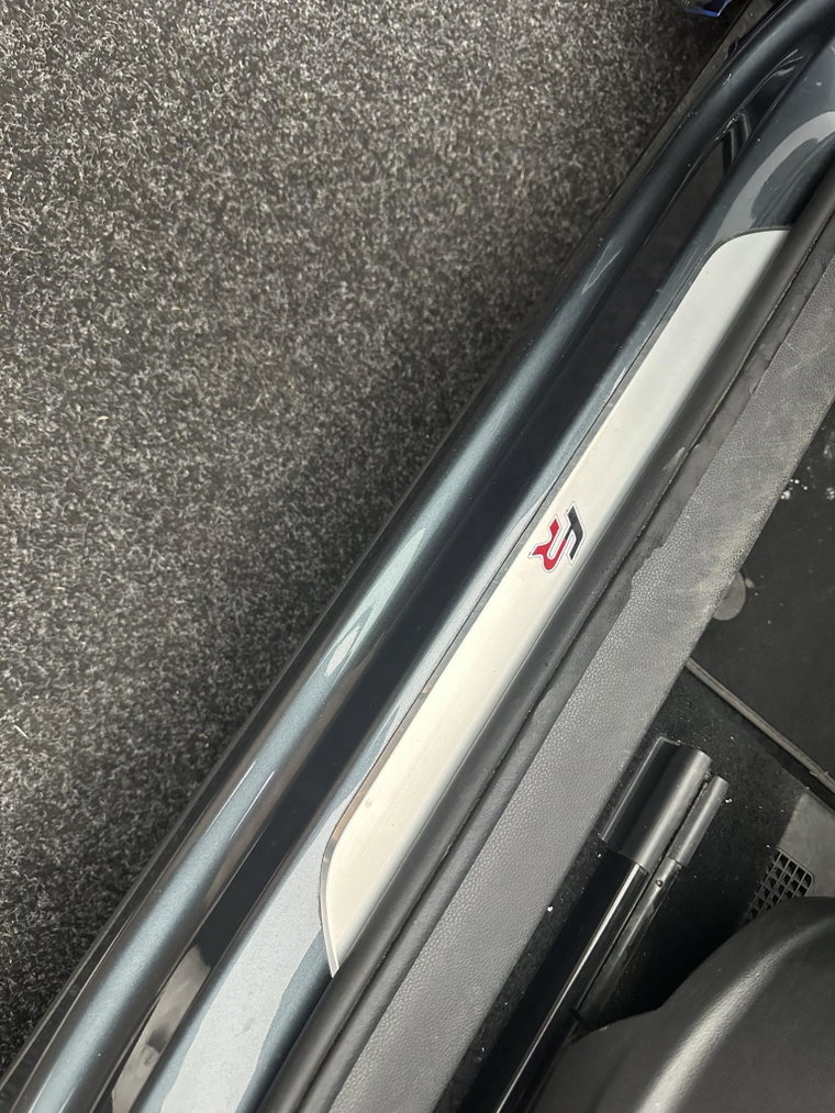 Vehicle Image 36