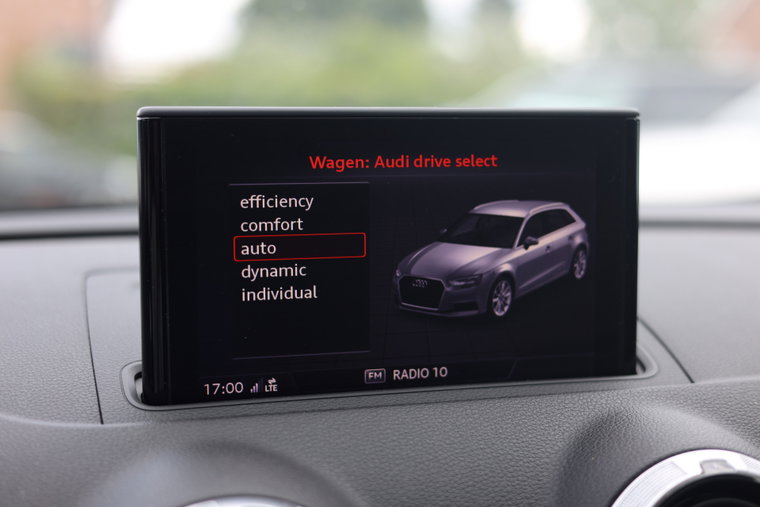 Vehicle Image 23
