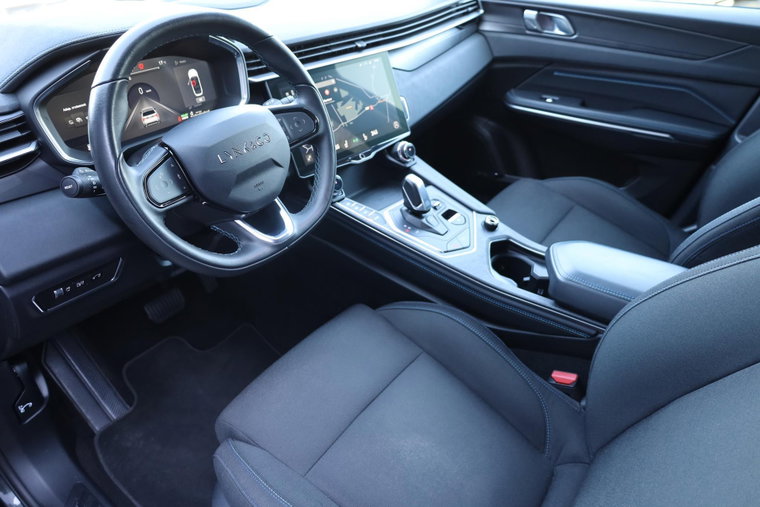 Vehicle Image 18