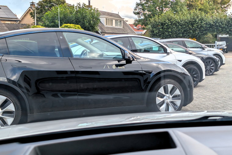 Vehicle Image 17