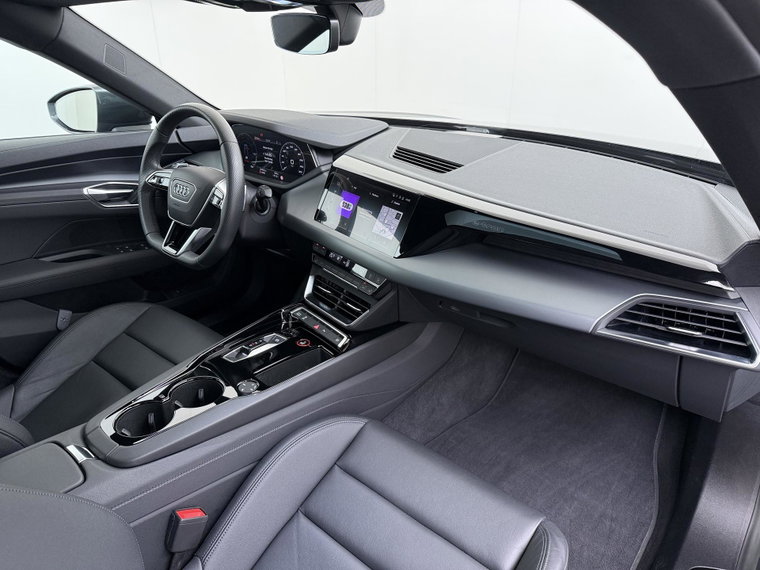 Vehicle Image 41