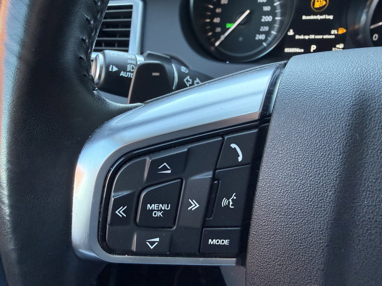 Vehicle Image 26