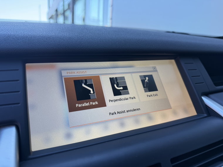 Vehicle Image 34