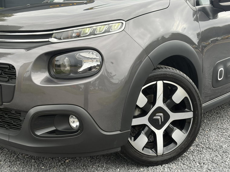 Vehicle Image 38