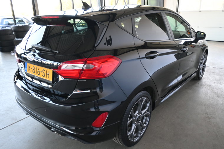 Vehicle Image 13