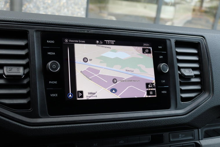 Vehicle Image 21