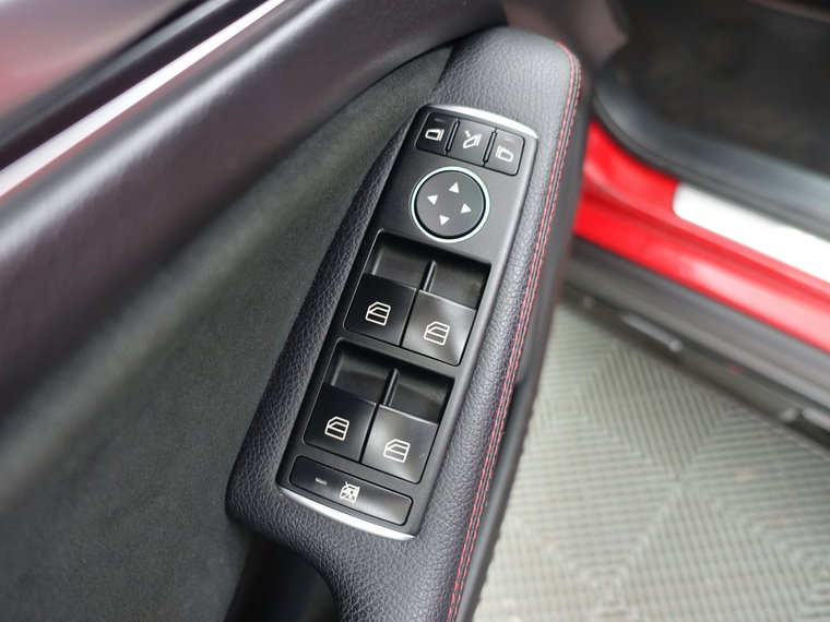 Vehicle Image 26