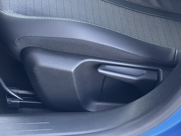 Vehicle Image 39