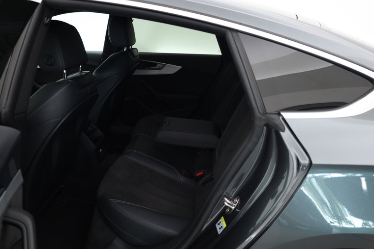 Vehicle Image 31