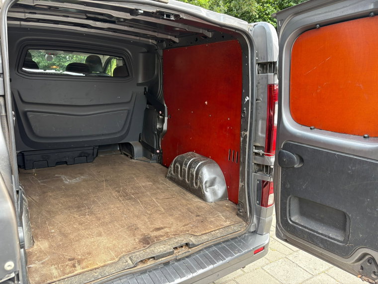 Vehicle Image 33