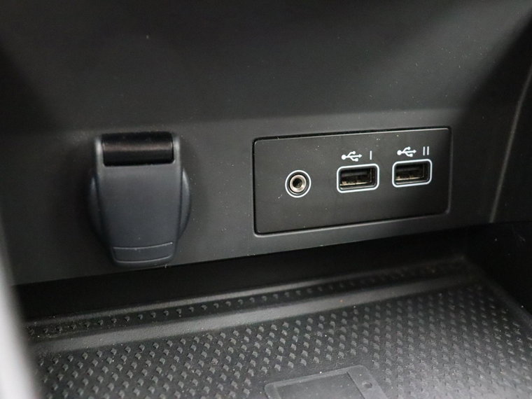 Vehicle Image 29
