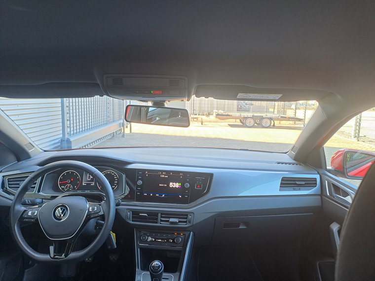 Vehicle Image 16