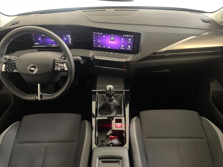 Vehicle Image 22
