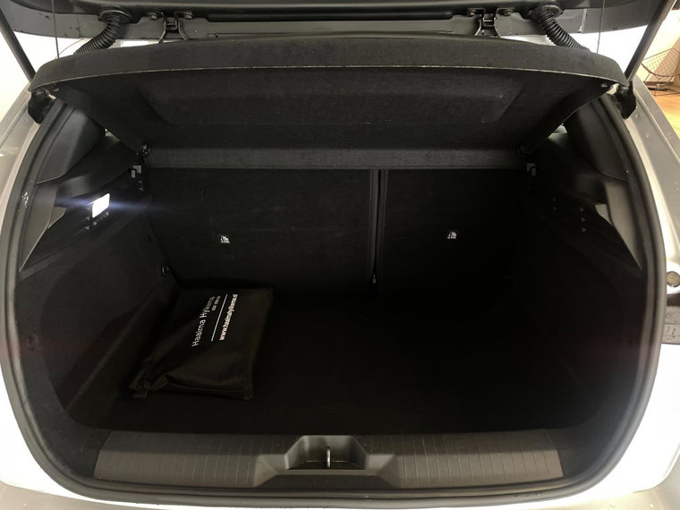 Vehicle Image 39