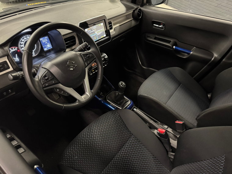 Vehicle Image 12