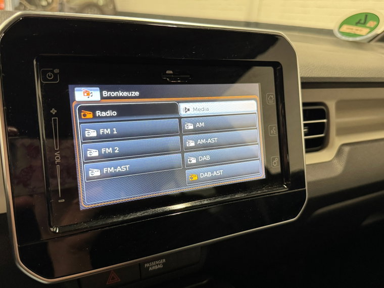 Vehicle Image 15