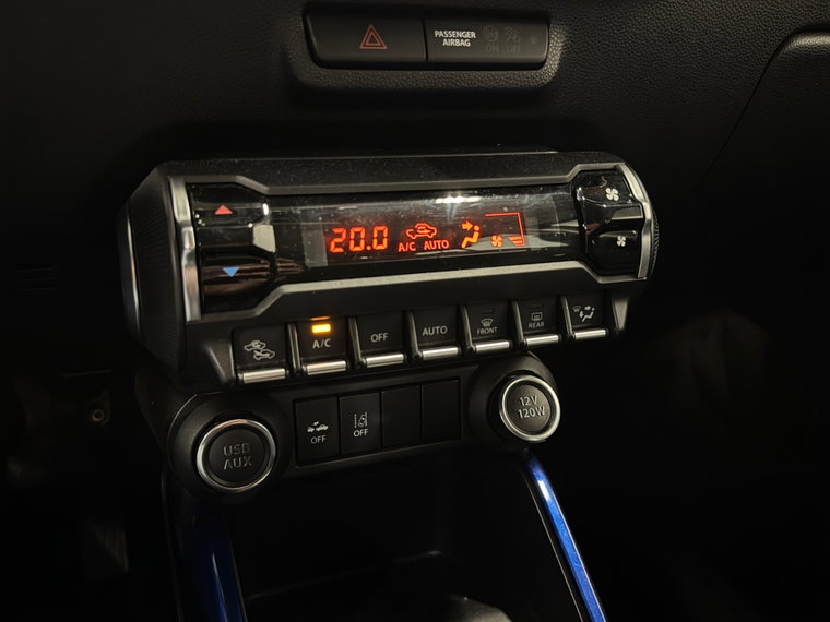 Vehicle Image 21