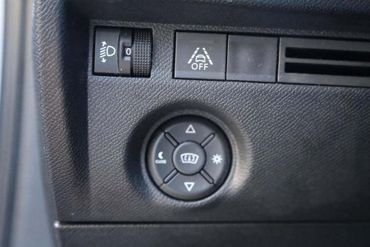 Vehicle Image 38