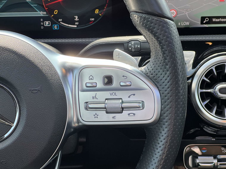 Vehicle Image 27