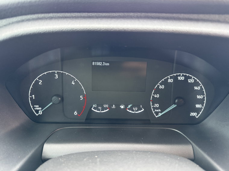 Vehicle Image 30