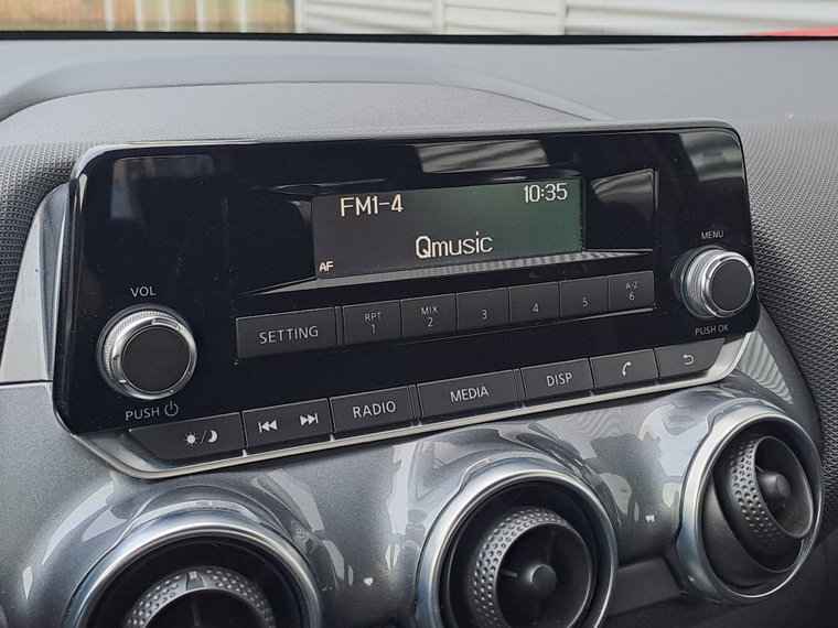 Vehicle Image 28