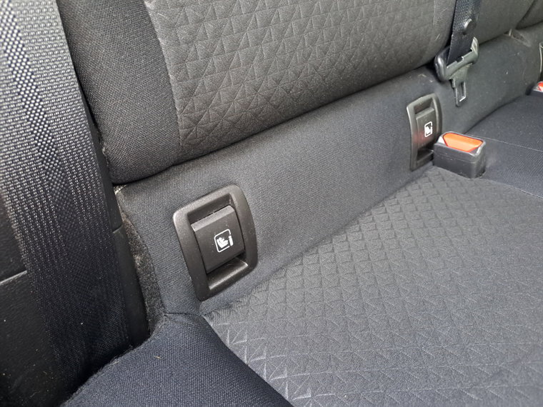 Vehicle Image 33
