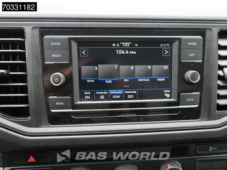 Vehicle Image 17