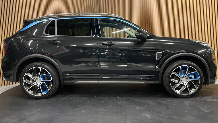 Vehicle Image 32