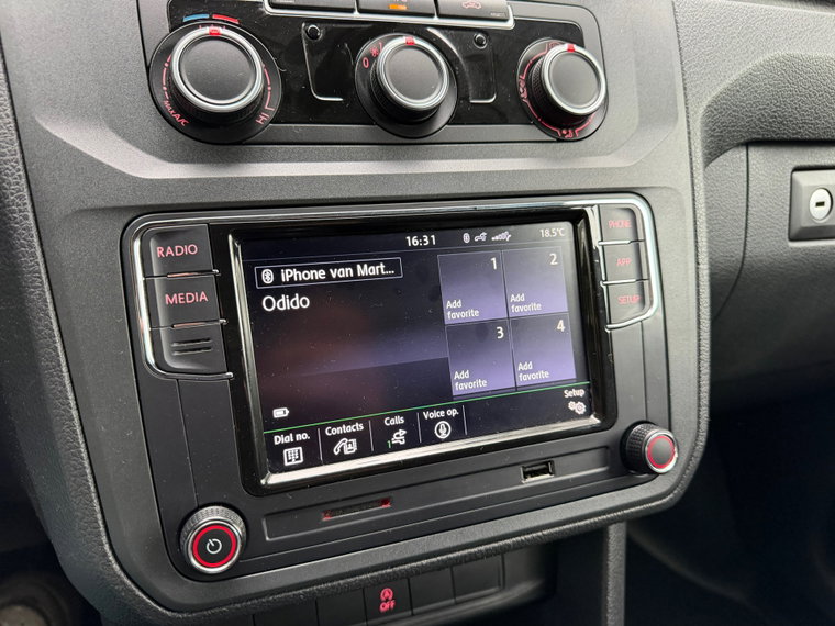 Vehicle Image 18