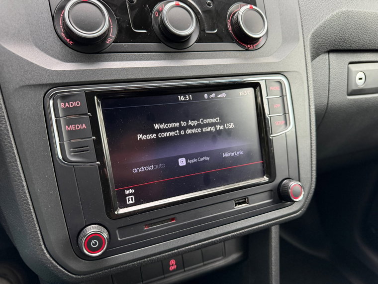 Vehicle Image 19